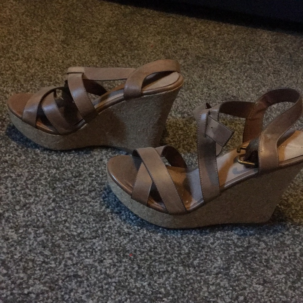 Wedges - Picture 3 of 3